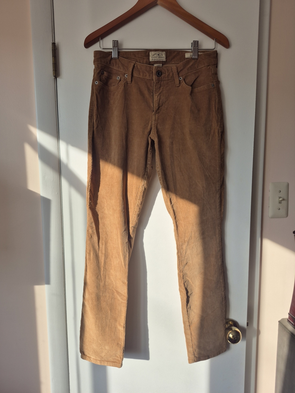 Lucky Brand Skinny Corduroy Pants in Camel Brown